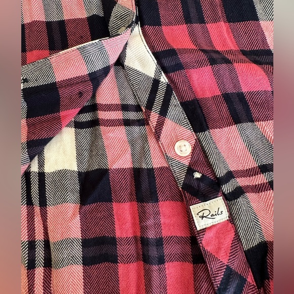Rails Hunter Plaid Button Front Flannel Shirt Mulberry Pink White Indigo Size: M - Picture 3 of 7